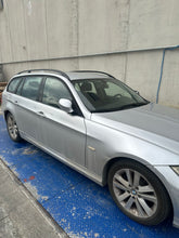 Carica l'immagine nel visualizzatore di Gallery, Ricambi Usati BMW Serie 3 E90 2.0 Diesel N47D20C 6 Marce 2009