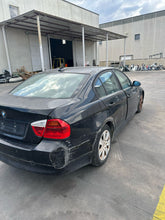 Carica l'immagine nel visualizzatore di Gallery, Ricambi Usati BMW Serie 3 E90 2.0 Diesel 6 Marce 2007