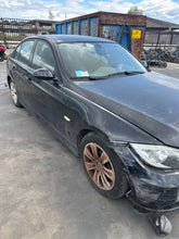 Carica l'immagine nel visualizzatore di Gallery, Ricambi Usati BMW Serie 3 E90 2.0 Diesel 6 Marce 2007