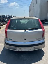 Carica l'immagine nel visualizzatore di Gallery, Ricambi Usati Fiat Punto 188 2 Serie 2001 188A4000