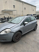Carica l'immagine nel visualizzatore di Gallery, Ricambi Usati Fiat Grande Punto 1.3 Multijet ( Cod. Motore 199A2000 ) 2008