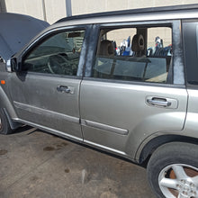 Carica l'immagine nel visualizzatore di Gallery, Ricambi Usati Nissan X Trail 2.2 Diesel 2003 ( Cod. Motore YD22 )