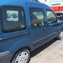 Carica l'immagine nel visualizzatore di Gallery, Ricambi Usati Renault Kangoo 1.5 dci Diesel ( Cod. Motore K9K B7 ) 2003