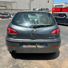 Carica l'immagine nel visualizzatore di Gallery, Ricambi Usati Alfa Romeo 147 2001 1.9 JTD 937A2000