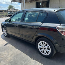 Carica l'immagine nel visualizzatore di Gallery, Ricambi Usati Opel Astra H 3 Serie 1.7 Diesel Z17DTH