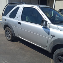 Carica l'immagine nel visualizzatore di Gallery, Ricambi Usati Land Rover Freelander 2.0 Diesel 2003 204D3