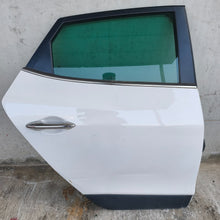 Lade das Bild in den Galerie-Viewer, Image #1