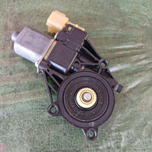 Carica l'immagine nel visualizzatore di Gallery, Image #2