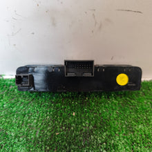 Lade das Bild in den Galerie-Viewer, Image #3