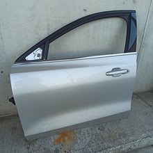 Carica l'immagine nel visualizzatore di Gallery, Image #3