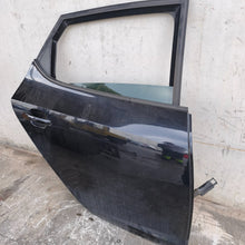 Lade das Bild in den Galerie-Viewer, Image #3