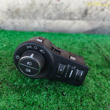 Lade das Bild in den Galerie-Viewer, Image #1