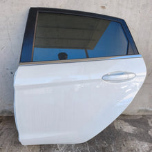 Lade das Bild in den Galerie-Viewer, Image #1