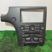 Lade das Bild in den Galerie-Viewer, Image #1