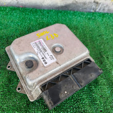 Lade das Bild in den Galerie-Viewer, Image #3