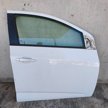 Lade das Bild in den Galerie-Viewer, Image #1