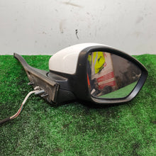 Lade das Bild in den Galerie-Viewer, Image #1