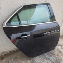 Lade das Bild in den Galerie-Viewer, Image #2