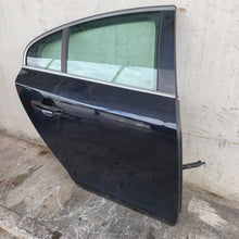 Lade das Bild in den Galerie-Viewer, Image #3