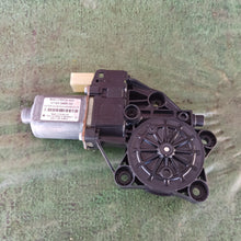 Carica l'immagine nel visualizzatore di Gallery, Image #1