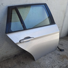 Carica l'immagine nel visualizzatore di Gallery, Image #3