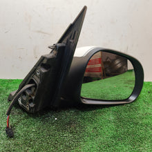 Lade das Bild in den Galerie-Viewer, Image #1