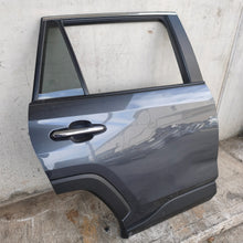 Lade das Bild in den Galerie-Viewer, Image #3