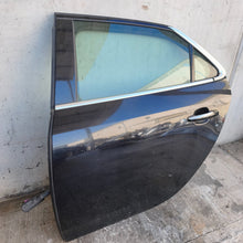 Lade das Bild in den Galerie-Viewer, Image #3