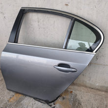 Carica l'immagine nel visualizzatore di Gallery, Image #2