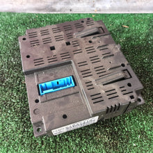 Carica l'immagine nel visualizzatore di Gallery, Image #3