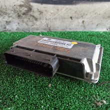 Carica l'immagine nel visualizzatore di Gallery, Image #3