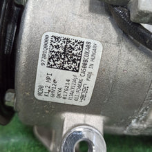 Carica l'immagine nel visualizzatore di Gallery, Image #3