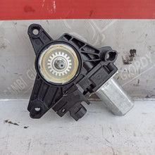 Carica l'immagine nel visualizzatore di Gallery, Image #3
