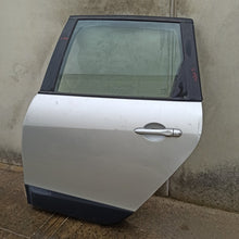 Carica l'immagine nel visualizzatore di Gallery, Image #3