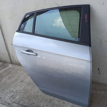 Carica l'immagine nel visualizzatore di Gallery, Image #3