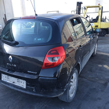 Carica l&#39;immagine nel visualizzatore di Gallery, Ricambi Usati Renault Clio 3 1.5 dci Diesel ( Cod. Motore K9K ) 2007
