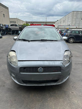 Carica l&#39;immagine nel visualizzatore di Gallery, Ricambi Usati Fiat Grande Punto 1.3 Multijet ( Cod. Motore 199A2000 ) 2008
