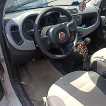 Carica l&#39;immagine nel visualizzatore di Gallery, Ricambi Usati  Fiat Panda 312 900 Twin Air ( Codice Mot. 312A2000 )2013
