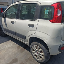 Carica l&#39;immagine nel visualizzatore di Gallery, Ricambi Usati  Fiat Panda 312 900 Twin Air ( Codice Mot. 312A2000 )2013
