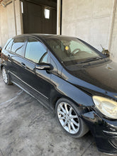 Carica l&#39;immagine nel visualizzatore di Gallery, Ricambi Usati Mercedes Classe B 2.0 CDI Diesel 640941 6 Marce 2007
