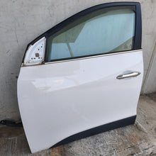Lade das Bild in den Galerie-Viewer, Image #3
