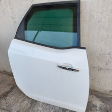 Carica l'immagine nel visualizzatore di Gallery, Image #3
