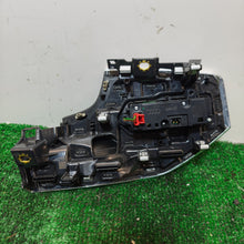 Lade das Bild in den Galerie-Viewer, Image #3
