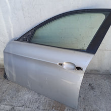 Lade das Bild in den Galerie-Viewer, Image #3
