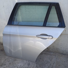 Lade das Bild in den Galerie-Viewer, Image #3
