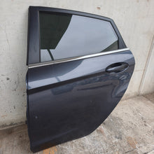 Carica l'immagine nel visualizzatore di Gallery, Image #2
