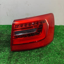 Carica l'immagine nel visualizzatore di Gallery, Image #2
