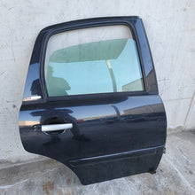 Carica l'immagine nel visualizzatore di Gallery, Image #3
