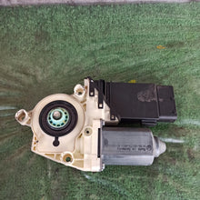 Carica l&#39;immagine nel visualizzatore di Gallery, Image #3
