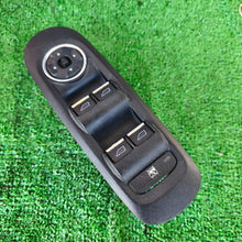 Carica l&#39;immagine nel visualizzatore di Gallery, Image #1
